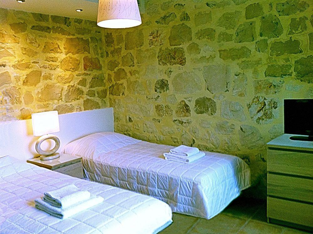 Exensian Villas & Suites Marathiás Exterior foto