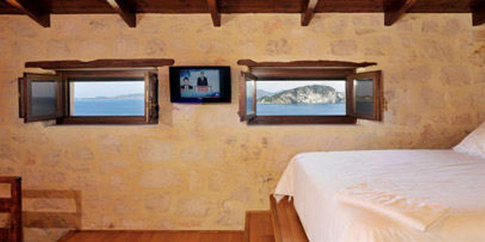 Exensian Villas & Suites Marathiás Exterior foto