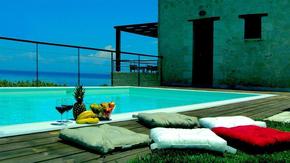 Exensian Villas & Suites Marathiás Exterior foto